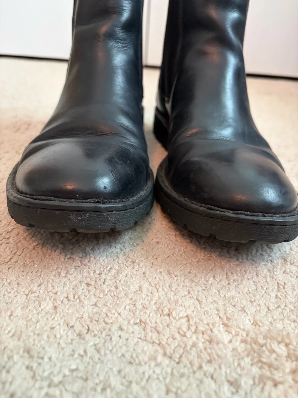 Born Men's Black Leather Chelsea Ankle Boots Slip-On Comfort Round Toe Sz 11.5 M
